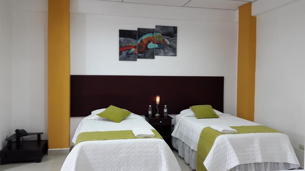 Hospedaje Brisas Del Pacifico 阿约拉港 客房 照片